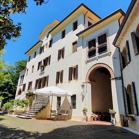 Flangini Bed & Breakfast *