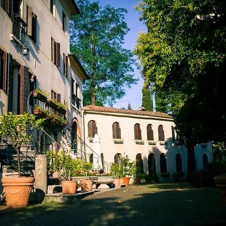 Couette-café Flangini 3*