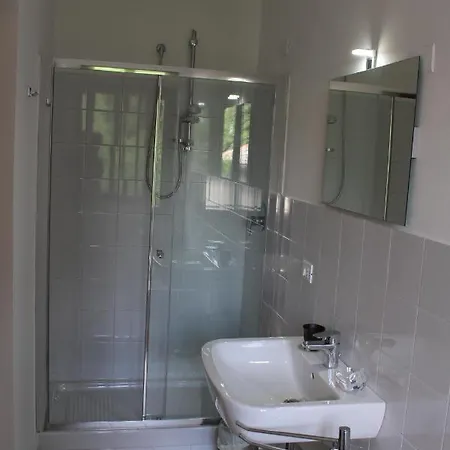 Flangini ベッド・アンド・ブレックファスト 3*