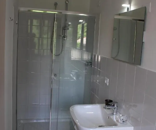 Flangini B&B 3*